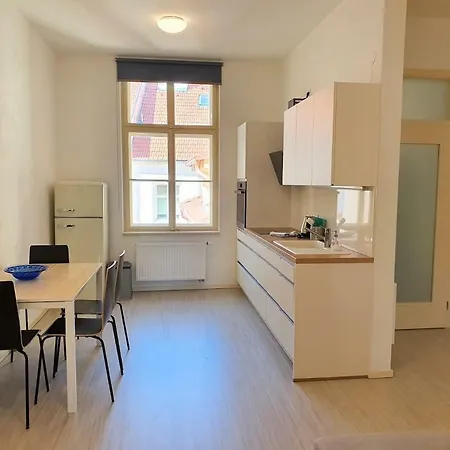 Spacious Luxury In The Center