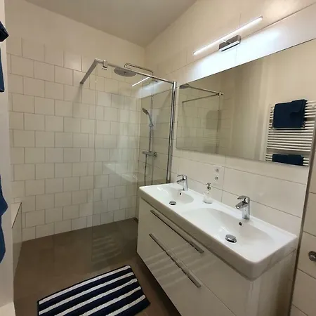 Spacious Luxury In The Center *