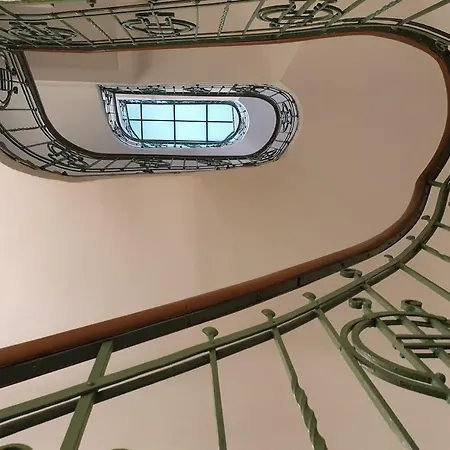 Spacious Luxury In The Center Апартаменты *